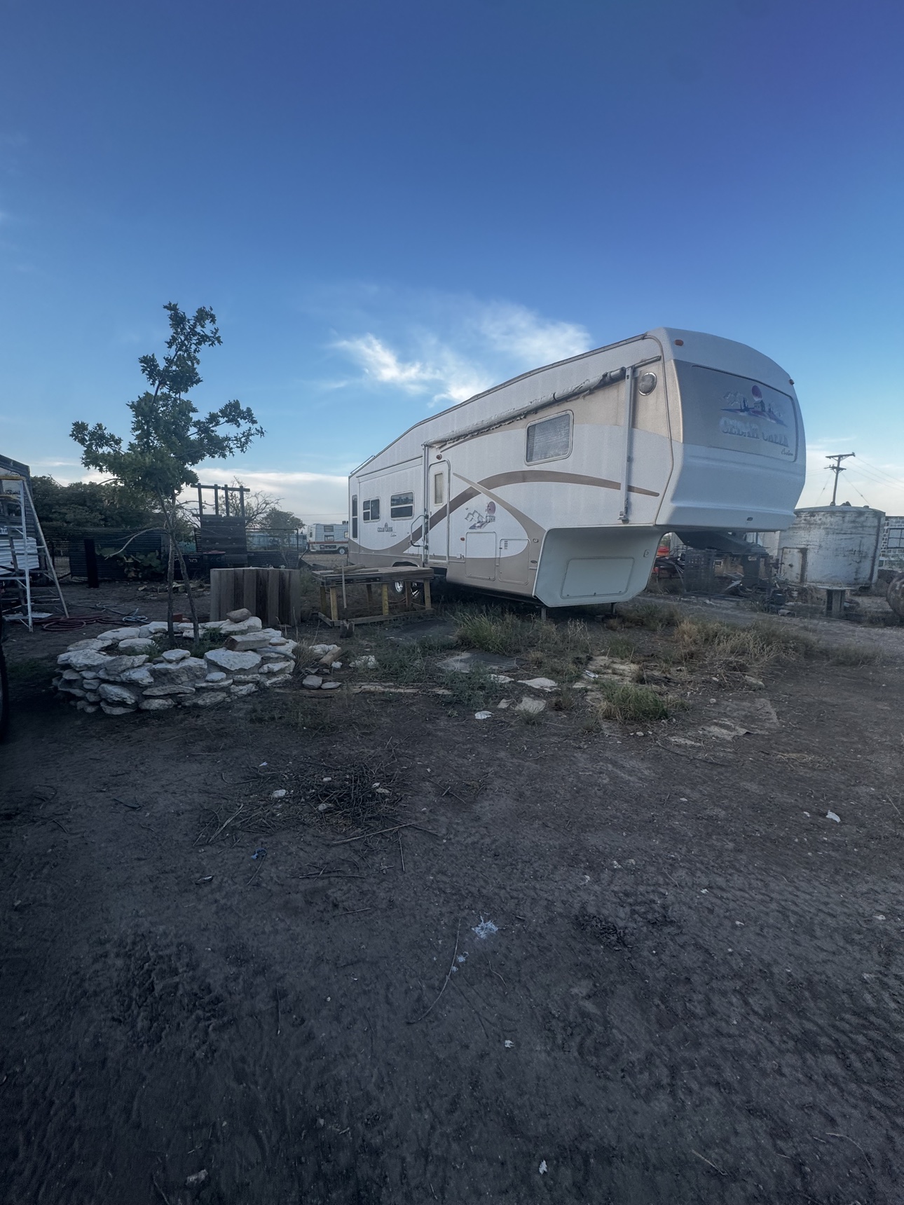 Side view of the rental fifth-wheel RV at Industrial Heights RV Park, Hobbs NM